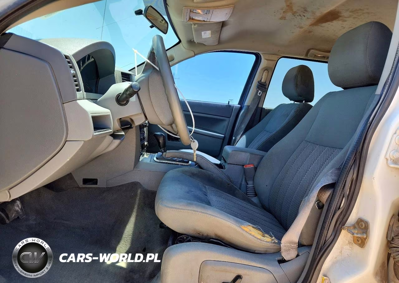 2005 Jeep Grand Cherokee Laredo VIN:1J4GR48K05C708833 - 7