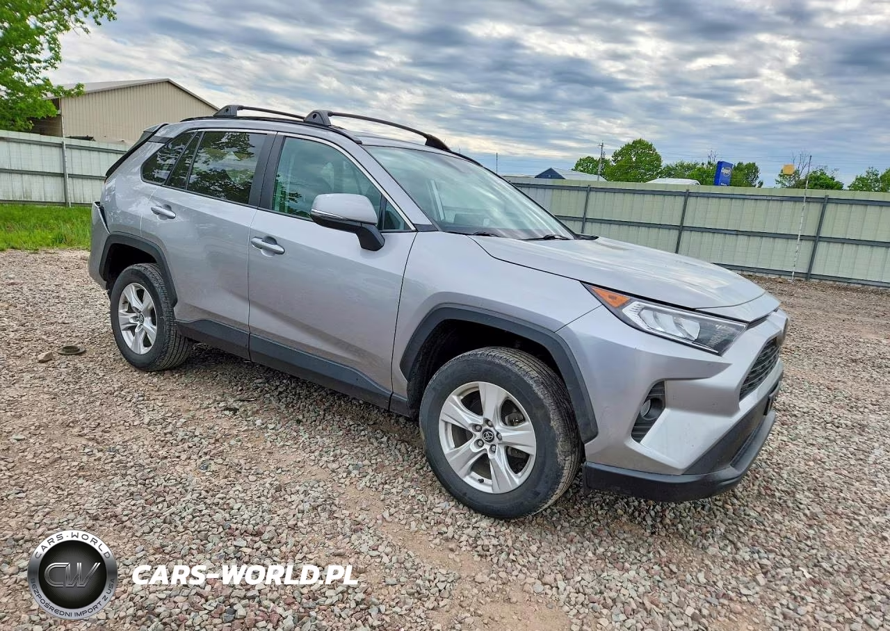 2021 Toyota Rav4 Xle VIN:2T3P1RFV3MC157463 - 4