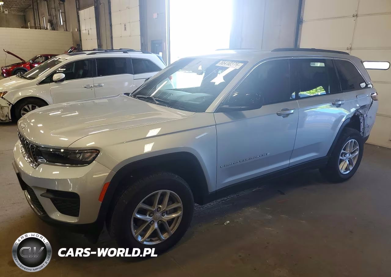 2025 Jeep Grand Cherokee Laredo – zdjęcie 1 z 13