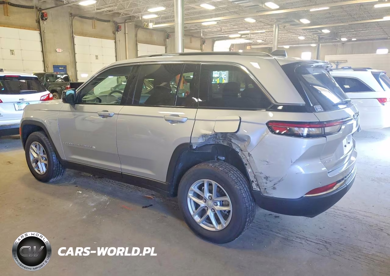 2025 Jeep Grand Cherokee Laredo VIN:1C4RJHAG5SC353432 - 2