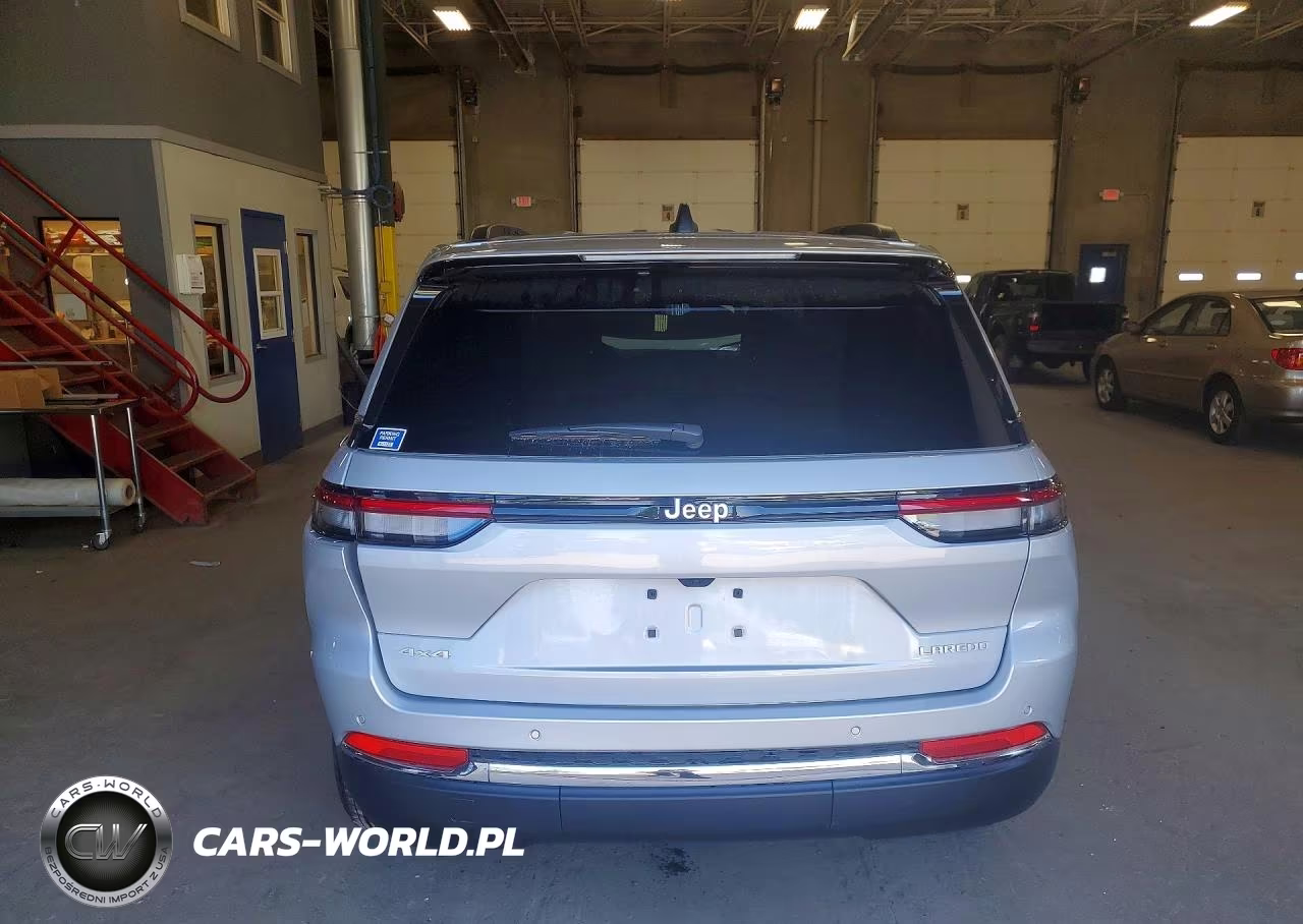 2025 Jeep Grand Cherokee Laredo VIN:1C4RJHAG5SC353432 - 6