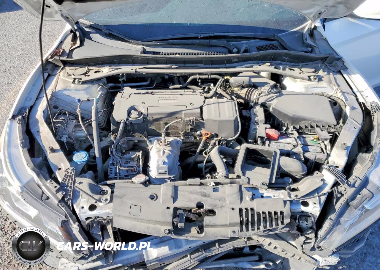 2017 Honda Accord Sport VIN:1HGCR2F5XHA300041 - 11