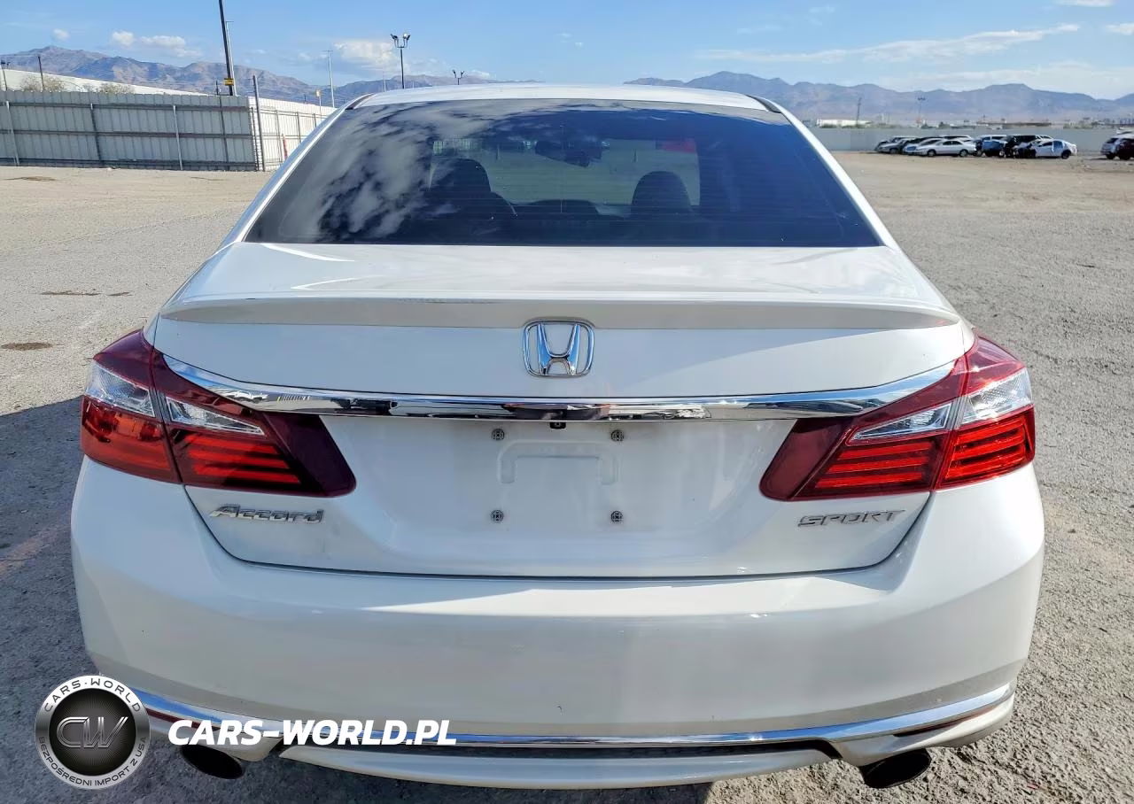 2017 Honda Accord Sport VIN:1HGCR2F5XHA300041 - 6