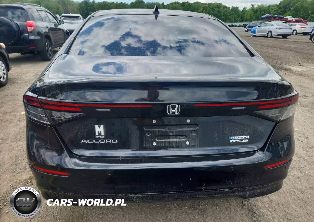 2023 Honda Accord Touring Hybrid VIN:1HGCY2F86PA040300 - 6