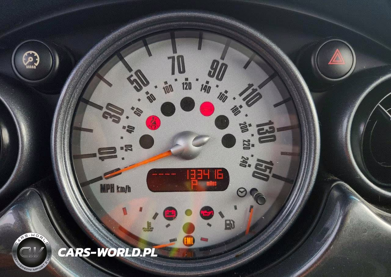 2006 Mini Cooper VIN:WMWRC33556TJ75954 - 9