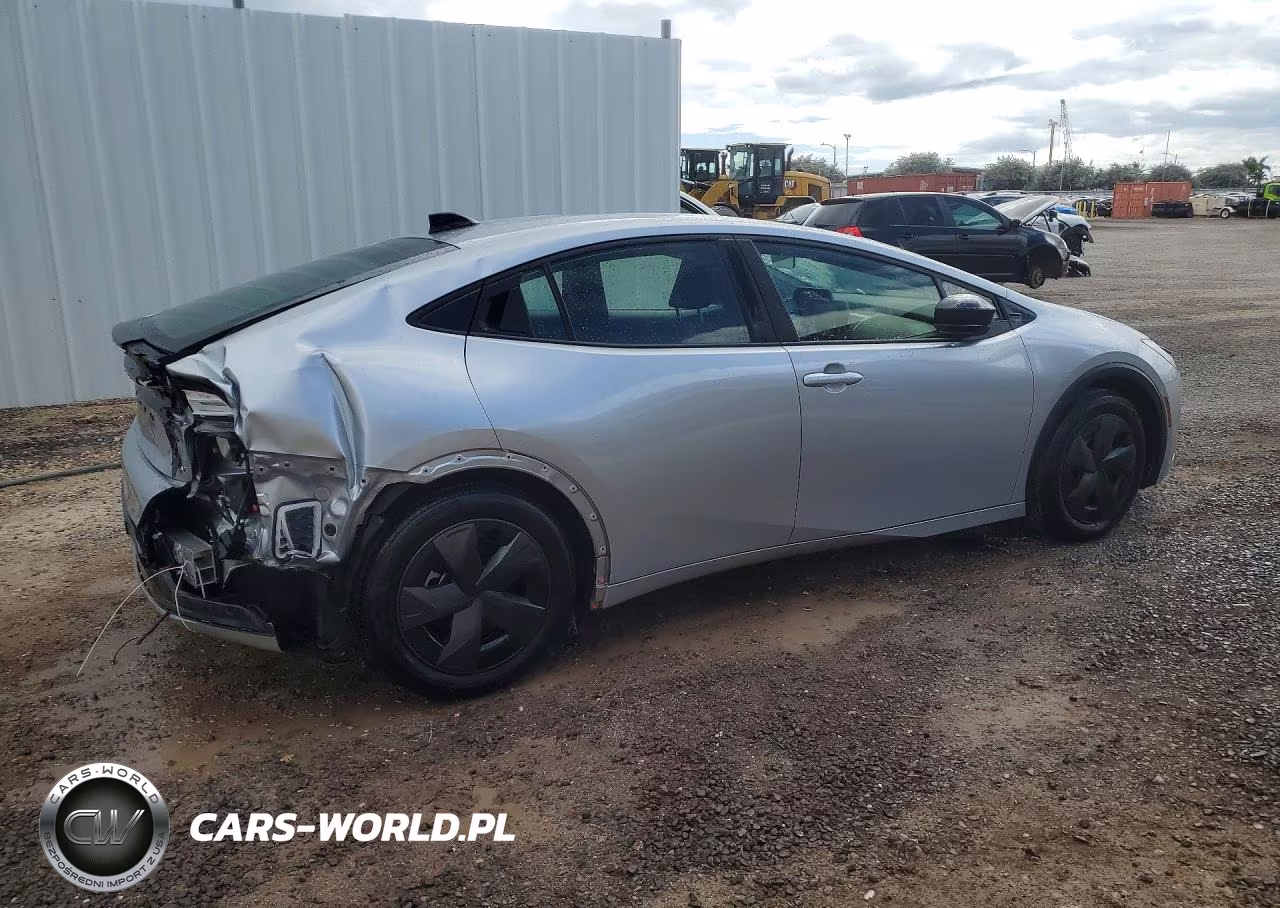 2026 Toyota Prius Le VIN:JTDACAAU6T3075422 - 3