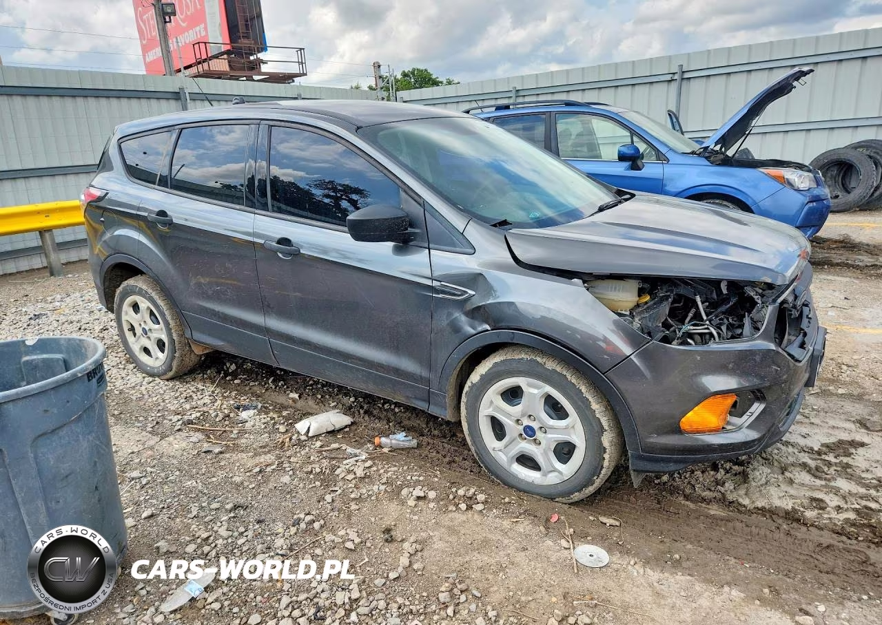 2017 Ford Escape S VIN:1FMCU0F74HUA41186 - 4