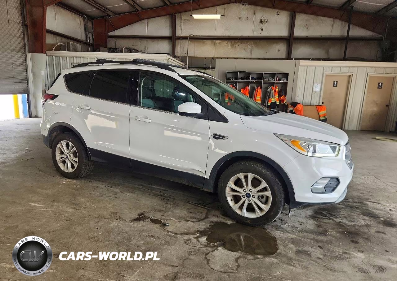 2017 Ford Escape Se VIN:1FMCU9G94HUE37980 - 4