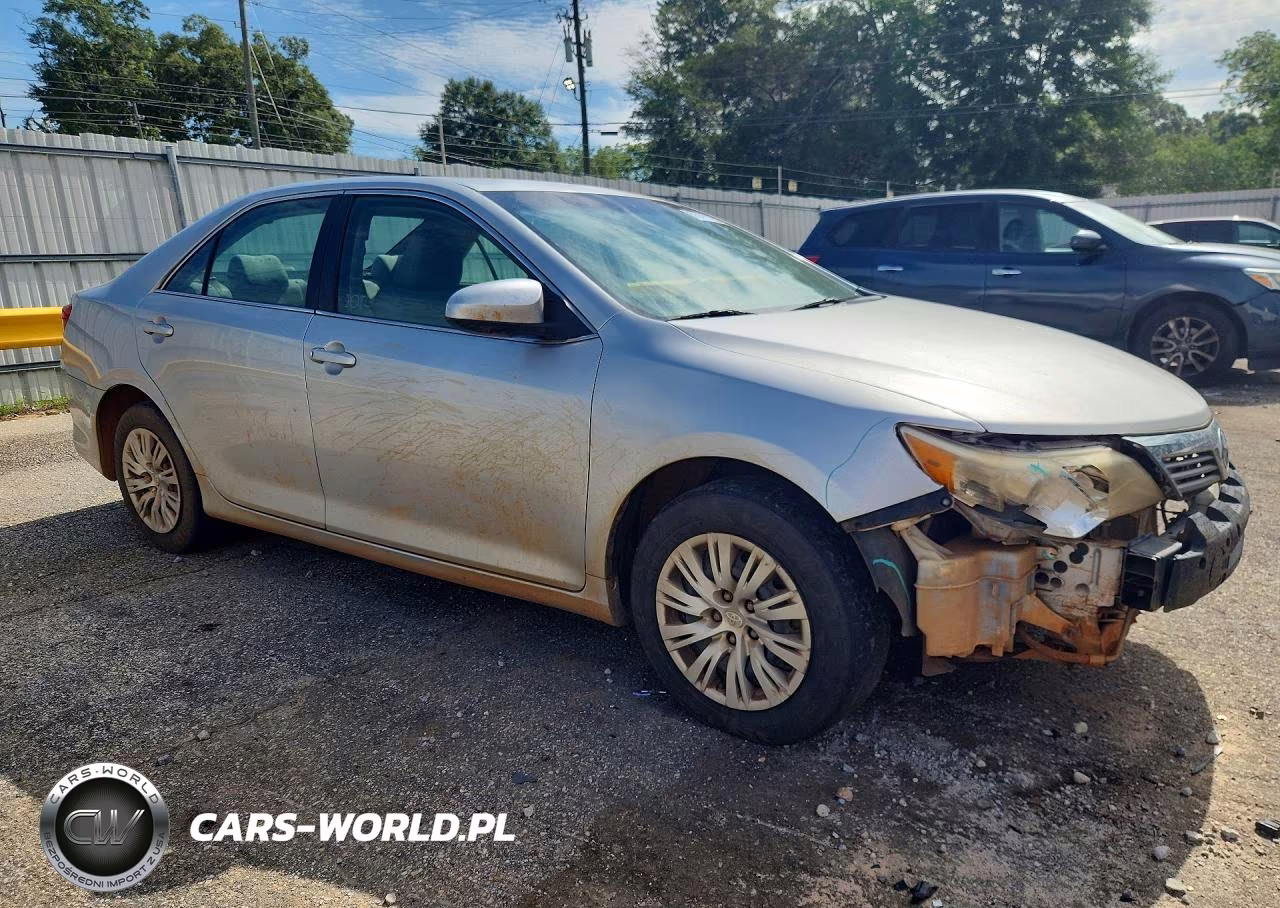 2014 Toyota Camry L VIN:4T1BF1FK1EU811016 - 4