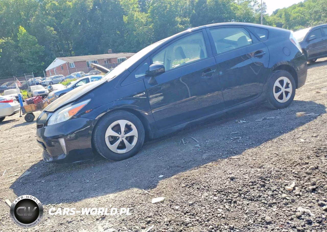 2014 Toyota Prius Two – zdjęcie 1 z 12
