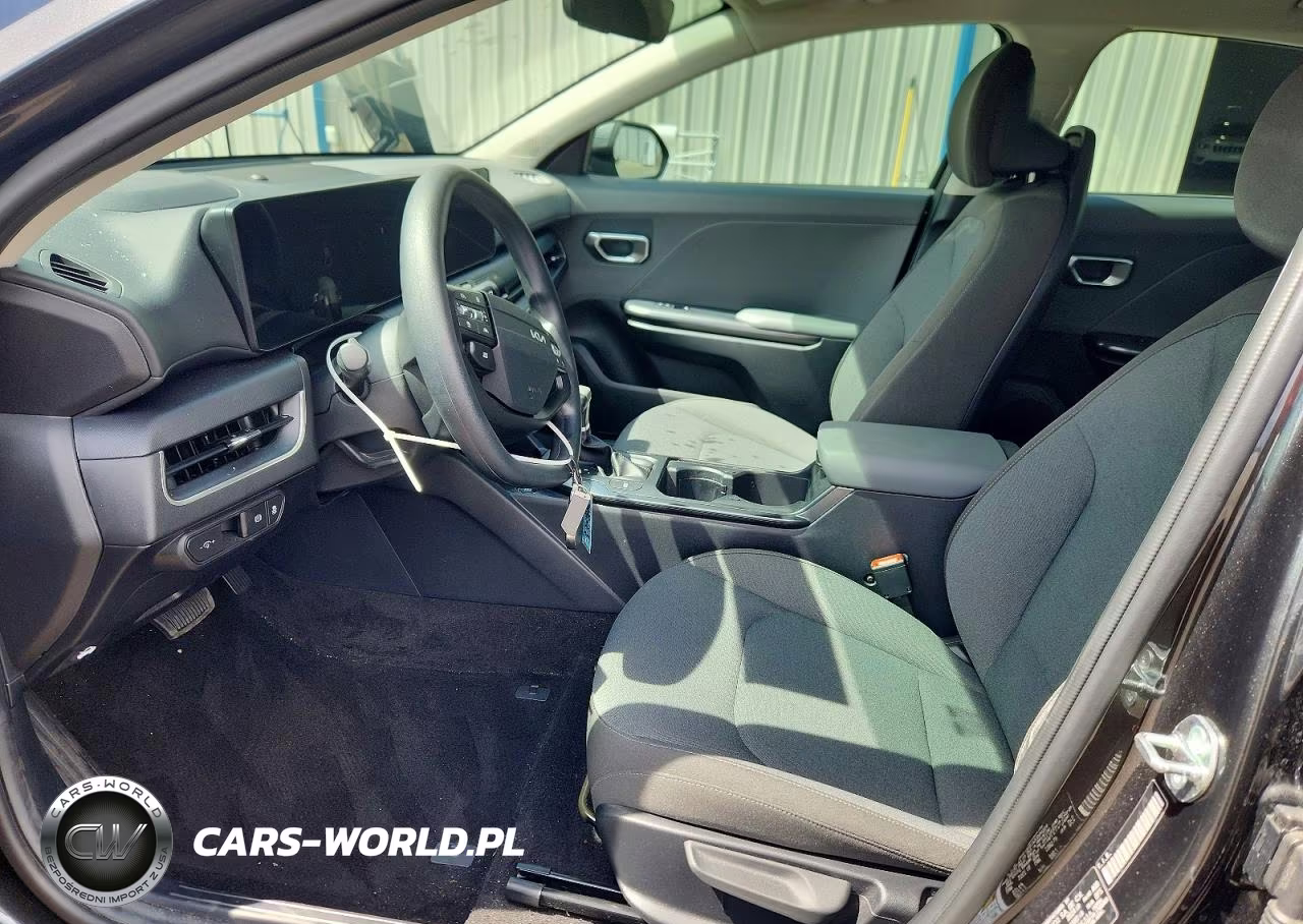 2025 Kia K4 Lxs VIN:3KPFT4DE5SE084034 - 7