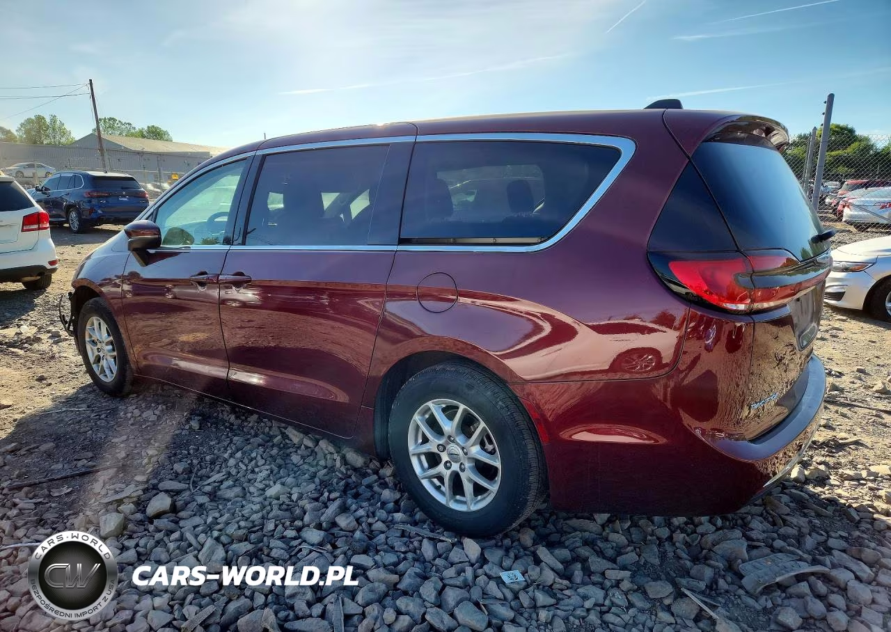 2023 Chrysler Pacifica Touring L VIN:2C4RC1BG9PR505470 - 2