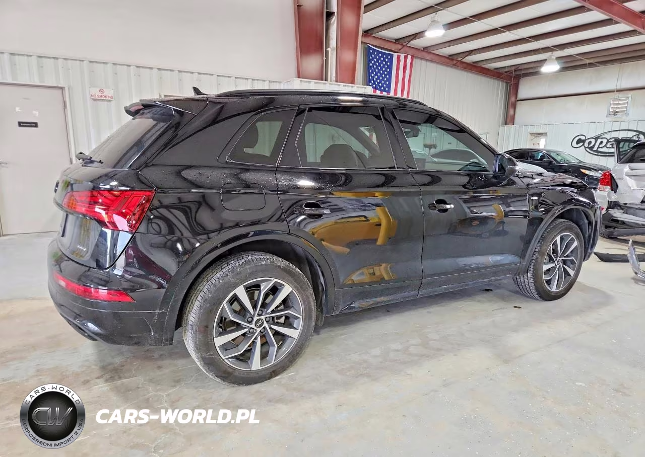 2024 Audi Q5 Premium 45 VIN:WA1GAAFY8R2114757 - 3