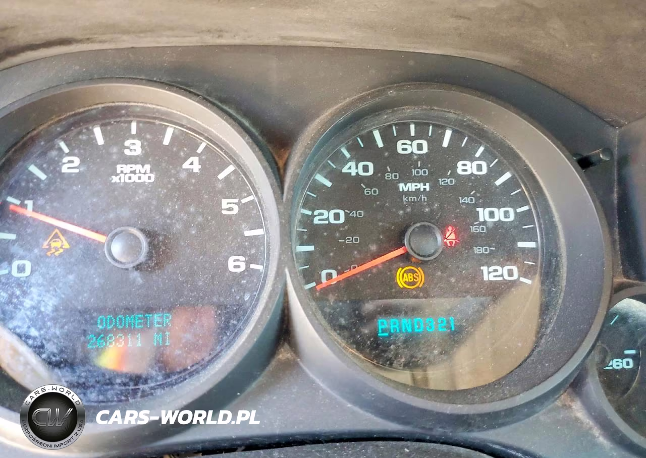 2008 Chevrolet Silverado C1500 VIN:2GCEC13C781304158 - 9
