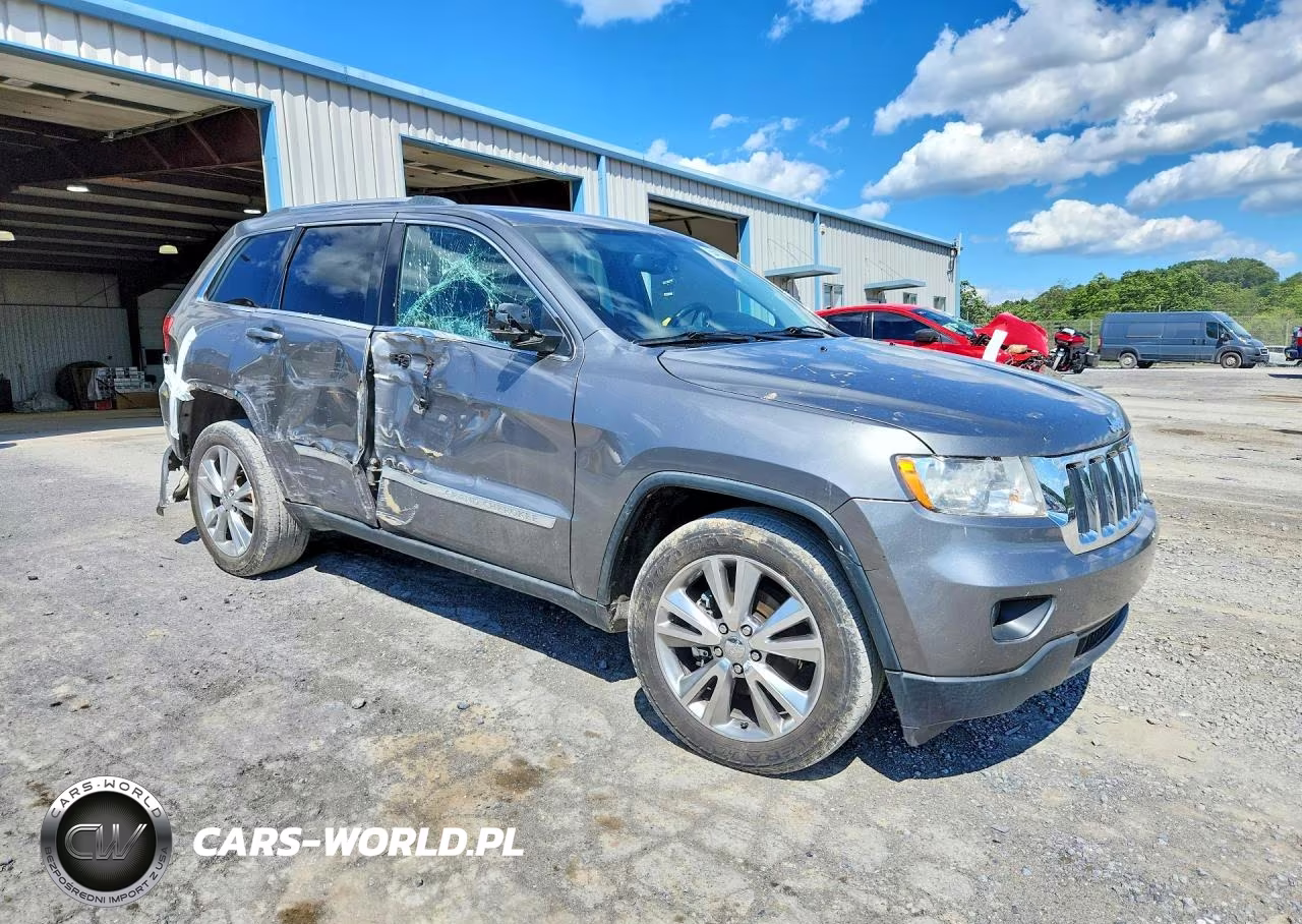 2012 Jeep Grand Cherokee Laredo VIN:1C4RJFAG0CC347091 - 4