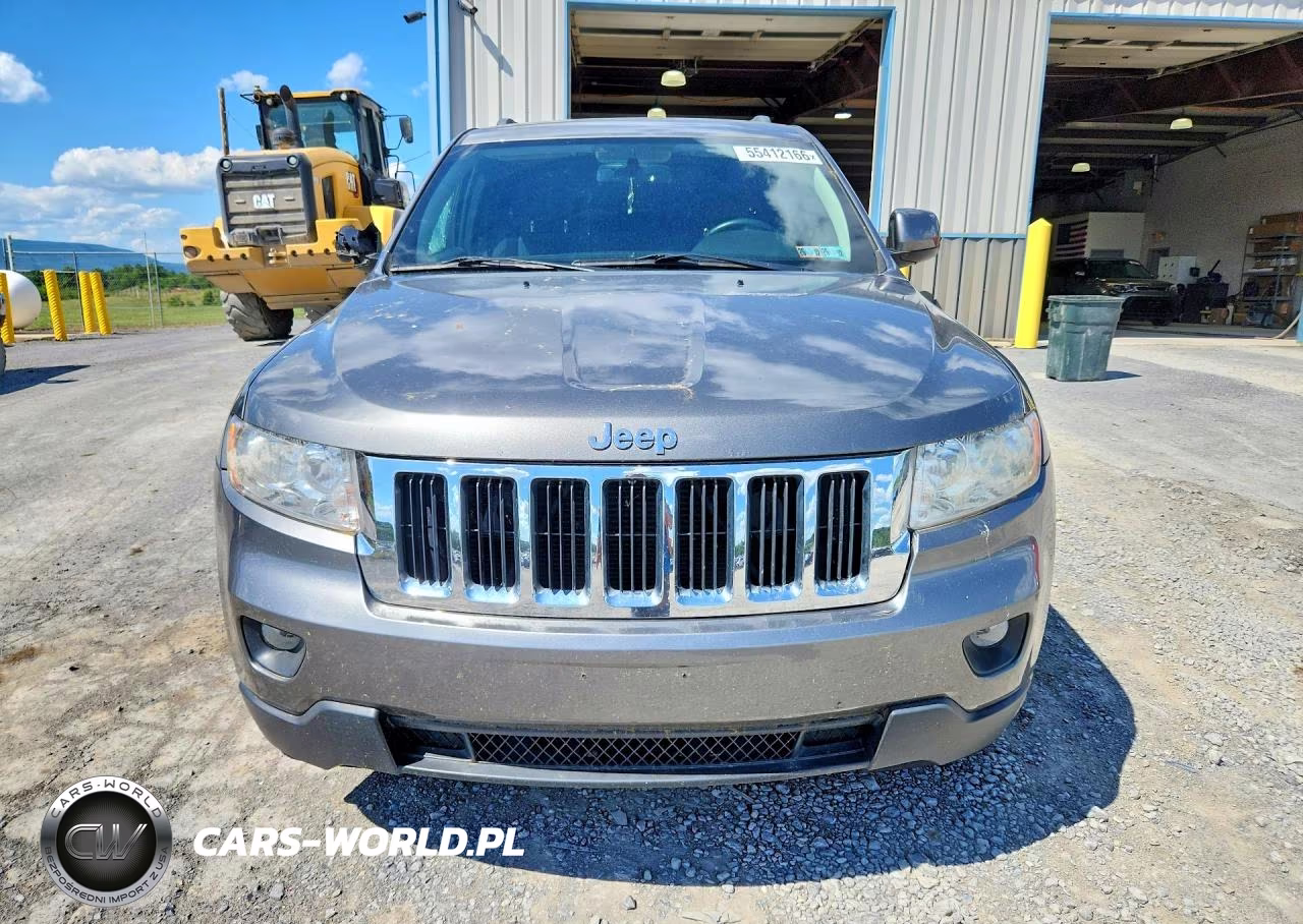 2012 Jeep Grand Cherokee Laredo VIN:1C4RJFAG0CC347091 - 5