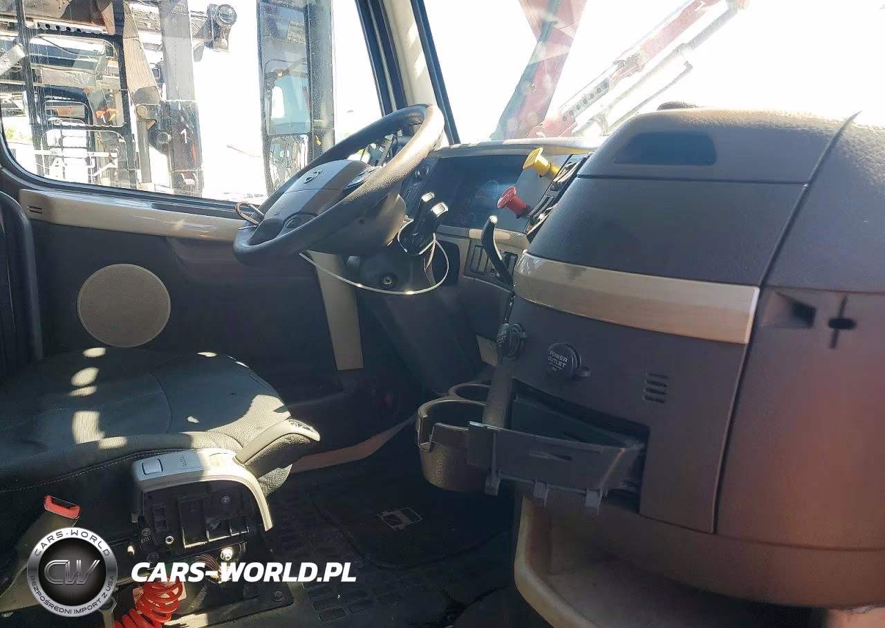 2015 Volvo Vnl Car Hauler Truck VIN:4V5NC9EJ8FN190628 - 5
