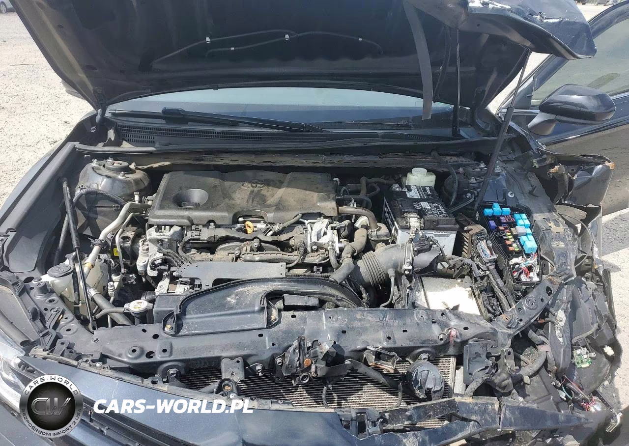 2018 Toyota Camry Le VIN:4T1B11HK1JU091304 - 11