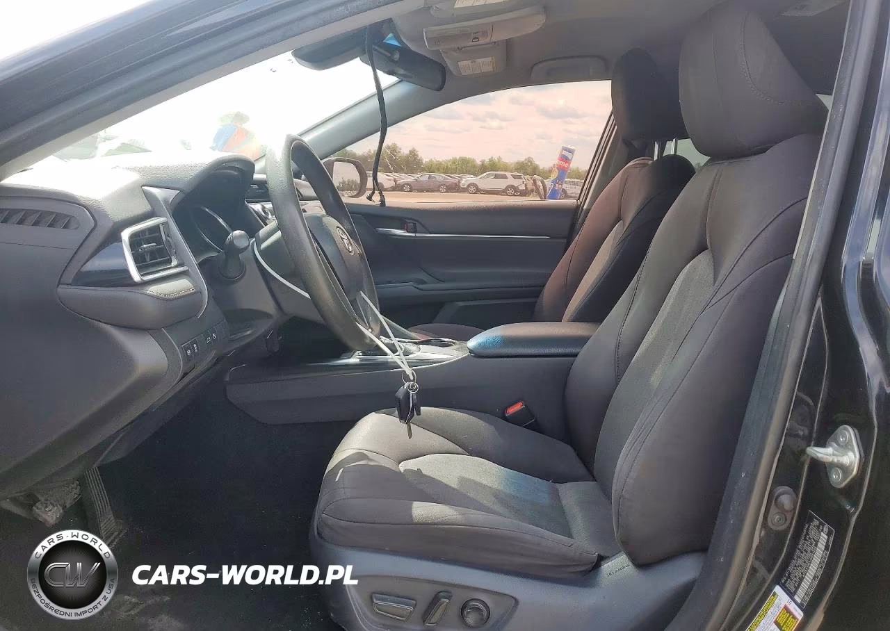 2018 Toyota Camry Le VIN:4T1B11HK1JU091304 - 7