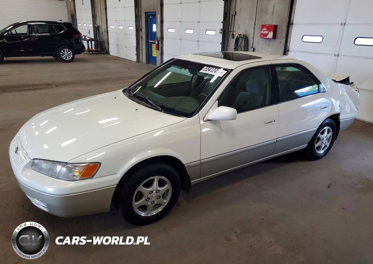 1999 Toyota Camry Le