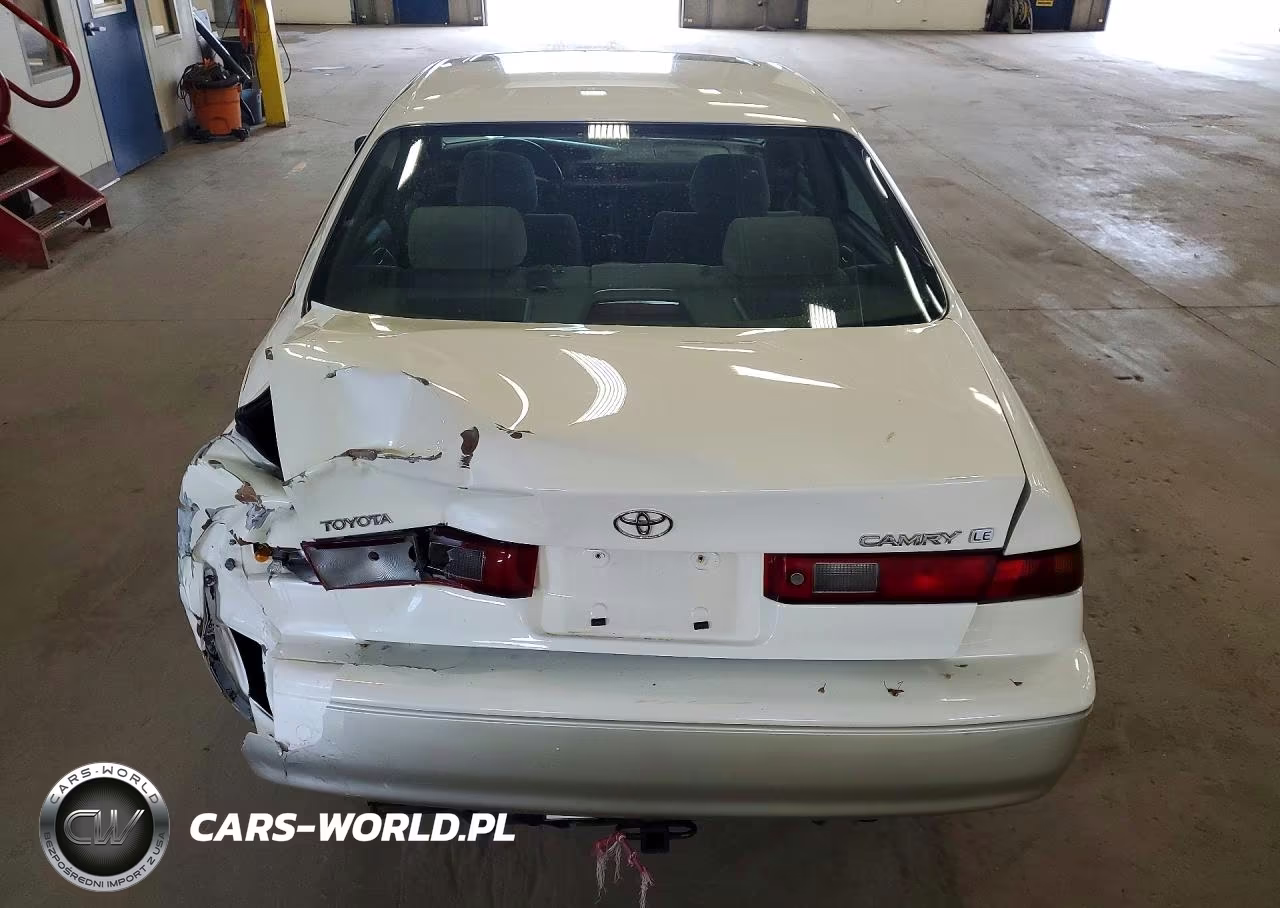 1999 Toyota Camry Le VIN:JT2BG22KXX0351418 - 6