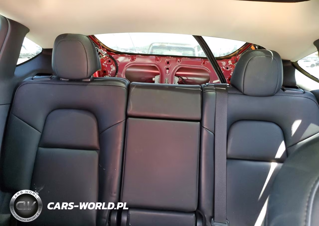 2021 Tesla Model Y VIN:5YJYGDEFXMF273165 - 10