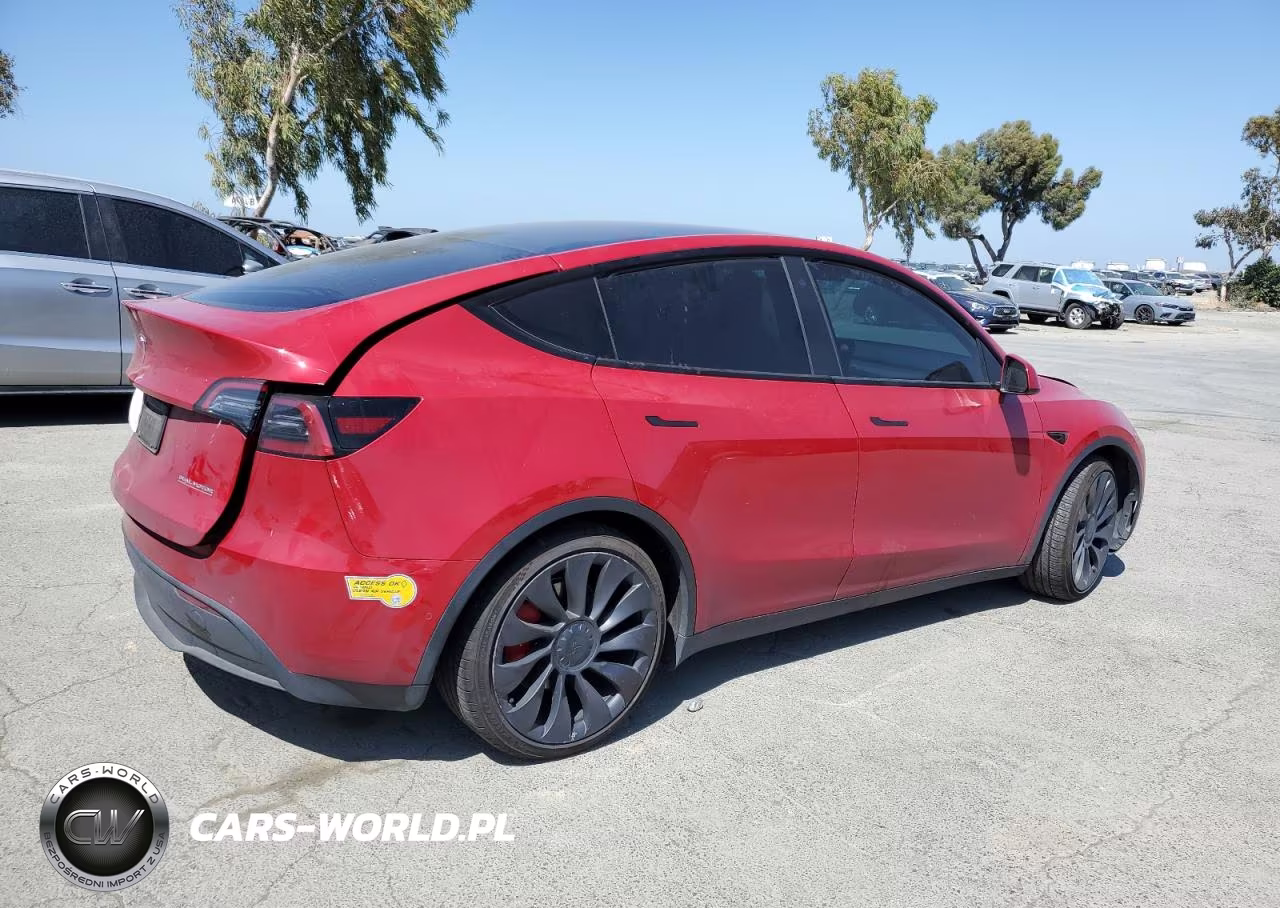 2021 Tesla Model Y VIN:5YJYGDEFXMF273165 - 3