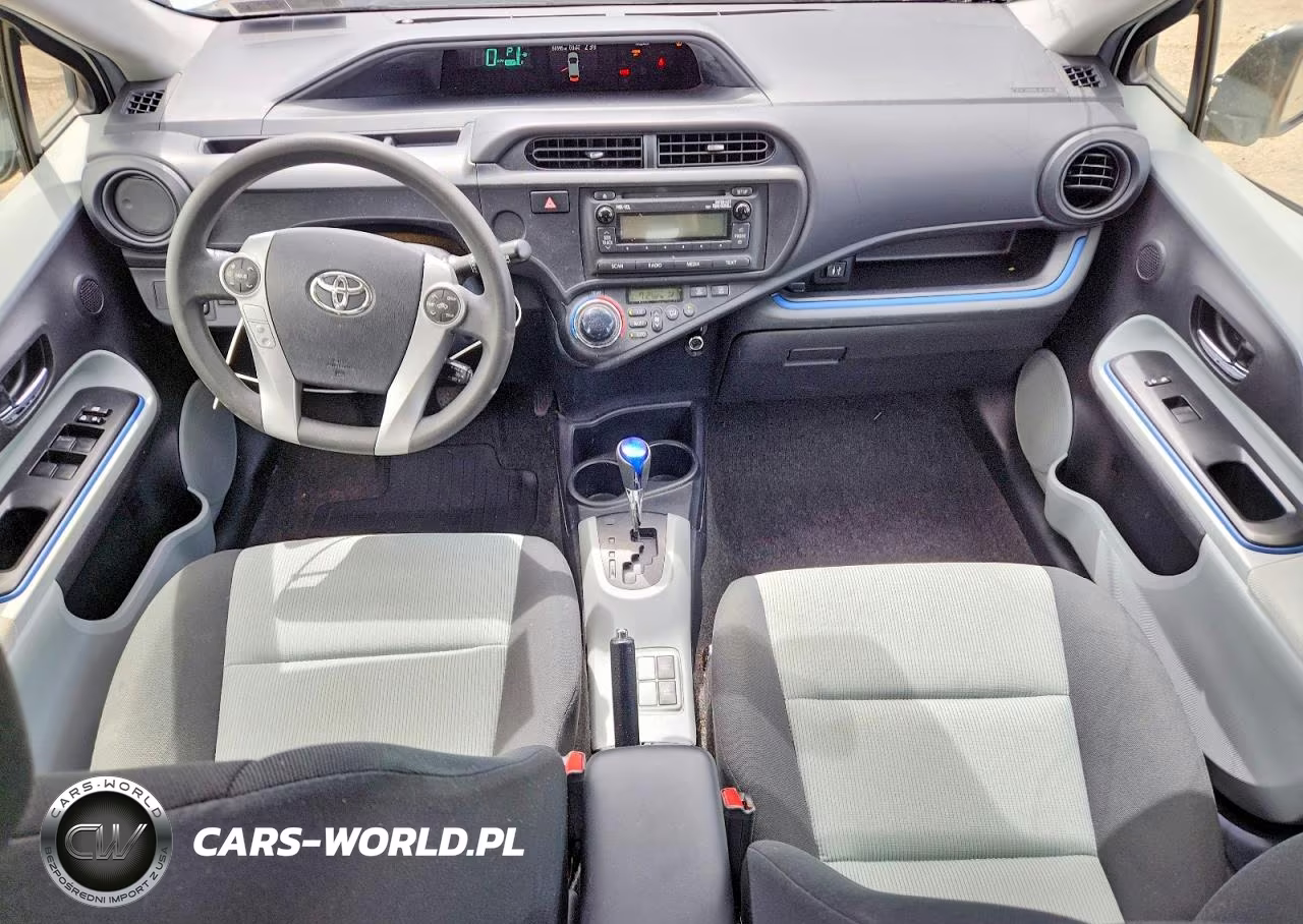2013 Toyota Prius C Two VIN:JTDKDTB36D1543570 - 8
