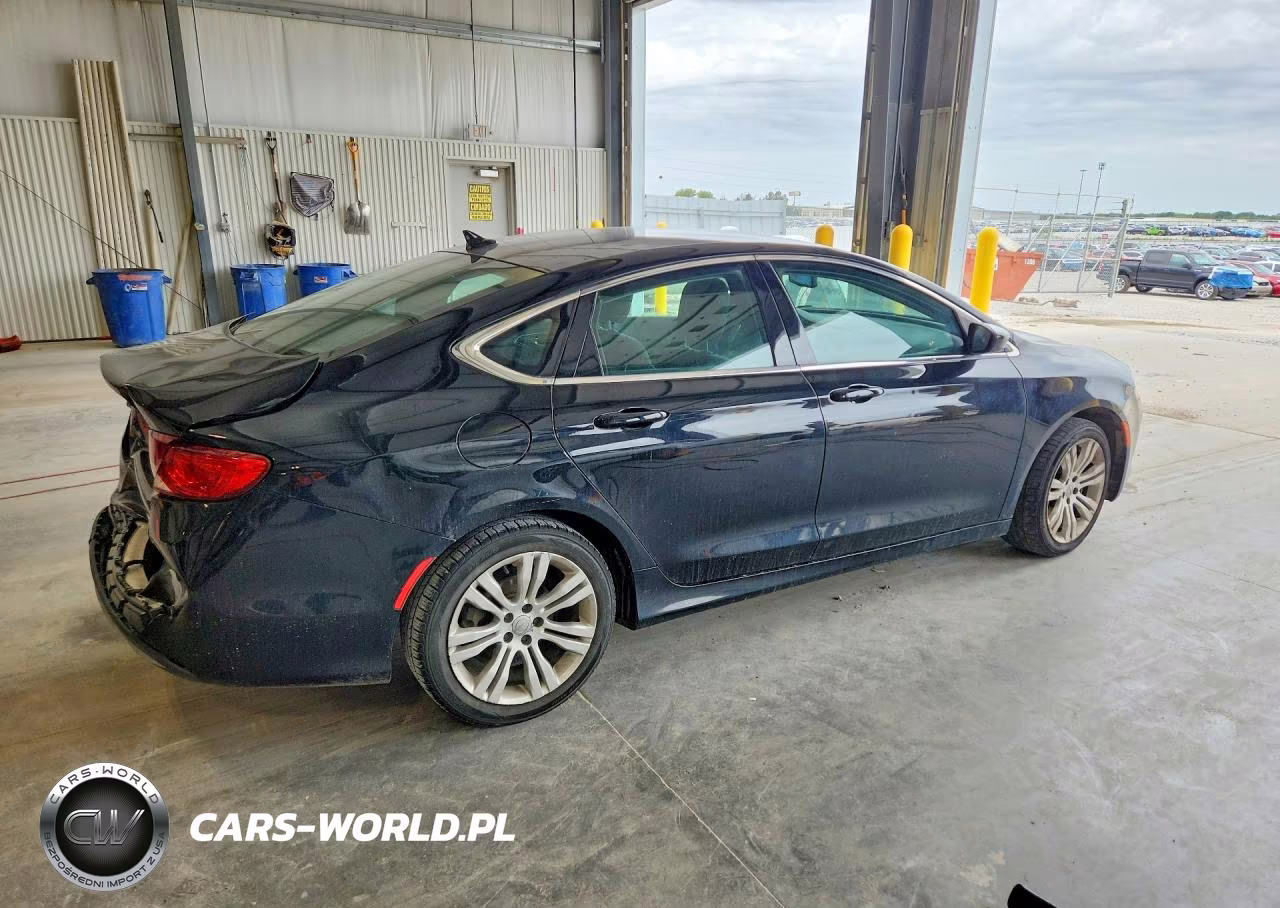 2015 Chrysler 200 Limited VIN:1C3CCCAB2FN755642 - 3