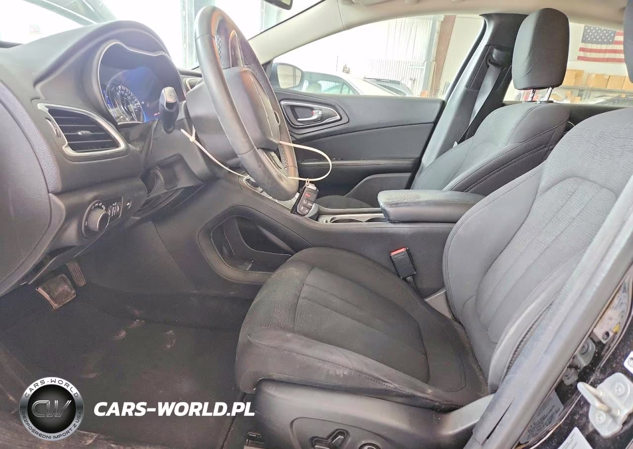 2015 Chrysler 200 Limited VIN:1C3CCCAB2FN755642 - 7
