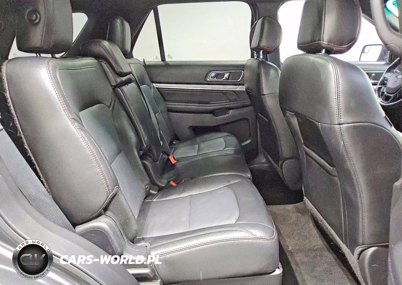 2017 Ford Explorer Sport VIN:1FM5K8GT4HGA35024 - 11