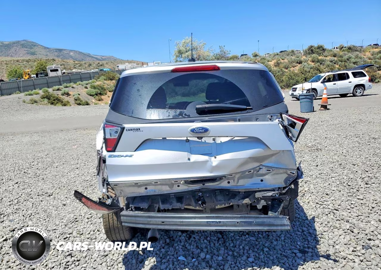 2017 Ford Escape Se VIN:1FMCU9G97HUB16399 - 6