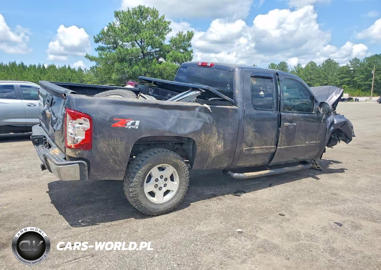 2010 Chevrolet Silverado K1500 Lt VIN:1GCSKSE31AZ160645 - 3