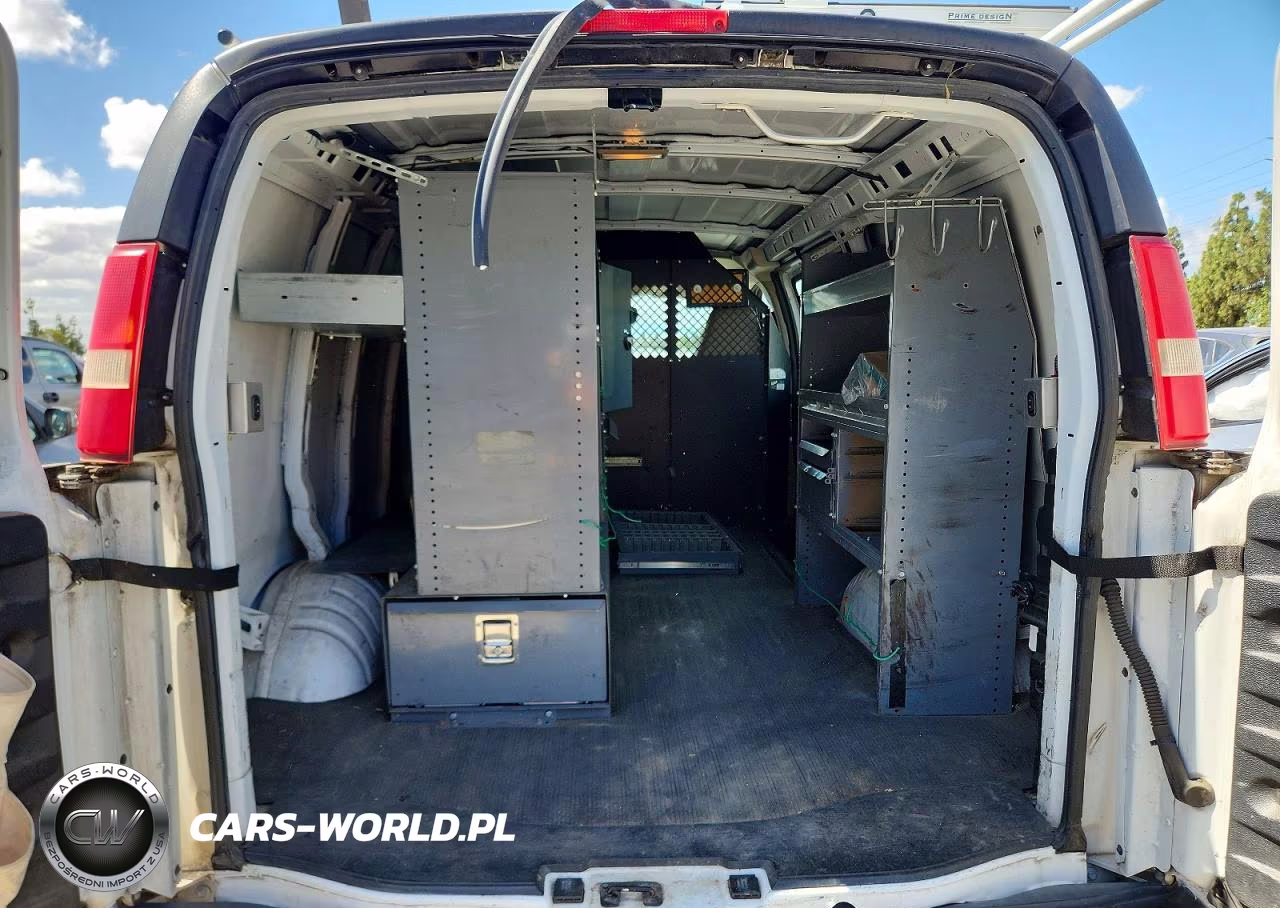 2007 Chevrolet Express G2500 VIN:1GCGG25V771224266 - 10