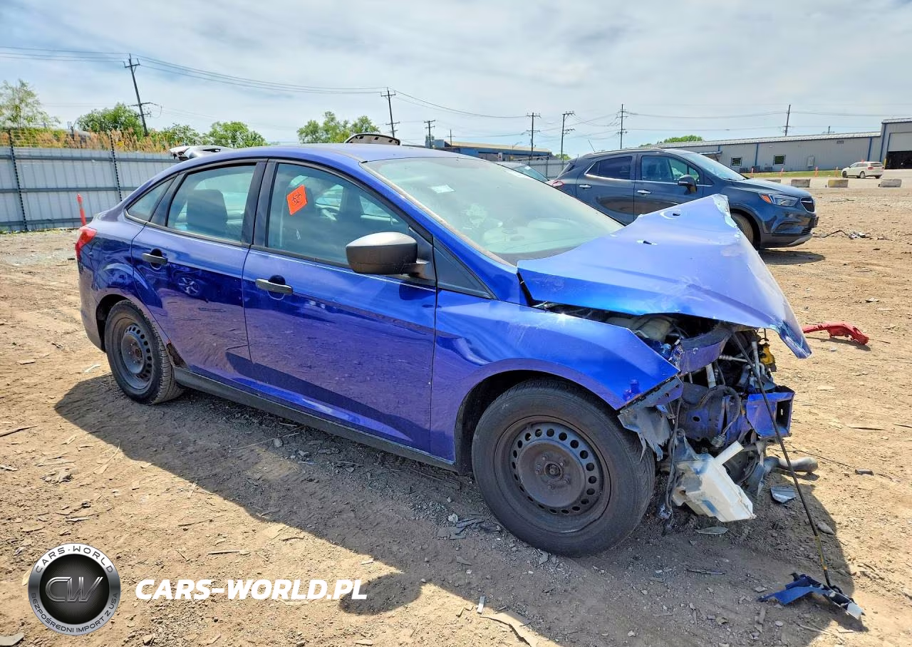 2012 Ford Focus S VIN:1FAHP3E23CL261089 - 4
