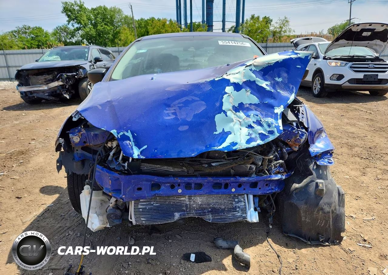 2012 Ford Focus S VIN:1FAHP3E23CL261089 - 5