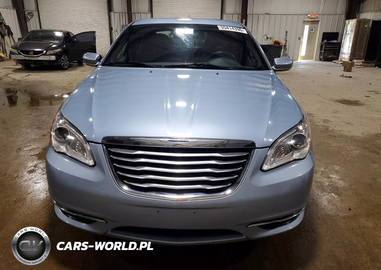 2012 Chrysler 200 Touring VIN:1C3CCBBB6CN144405 - 5