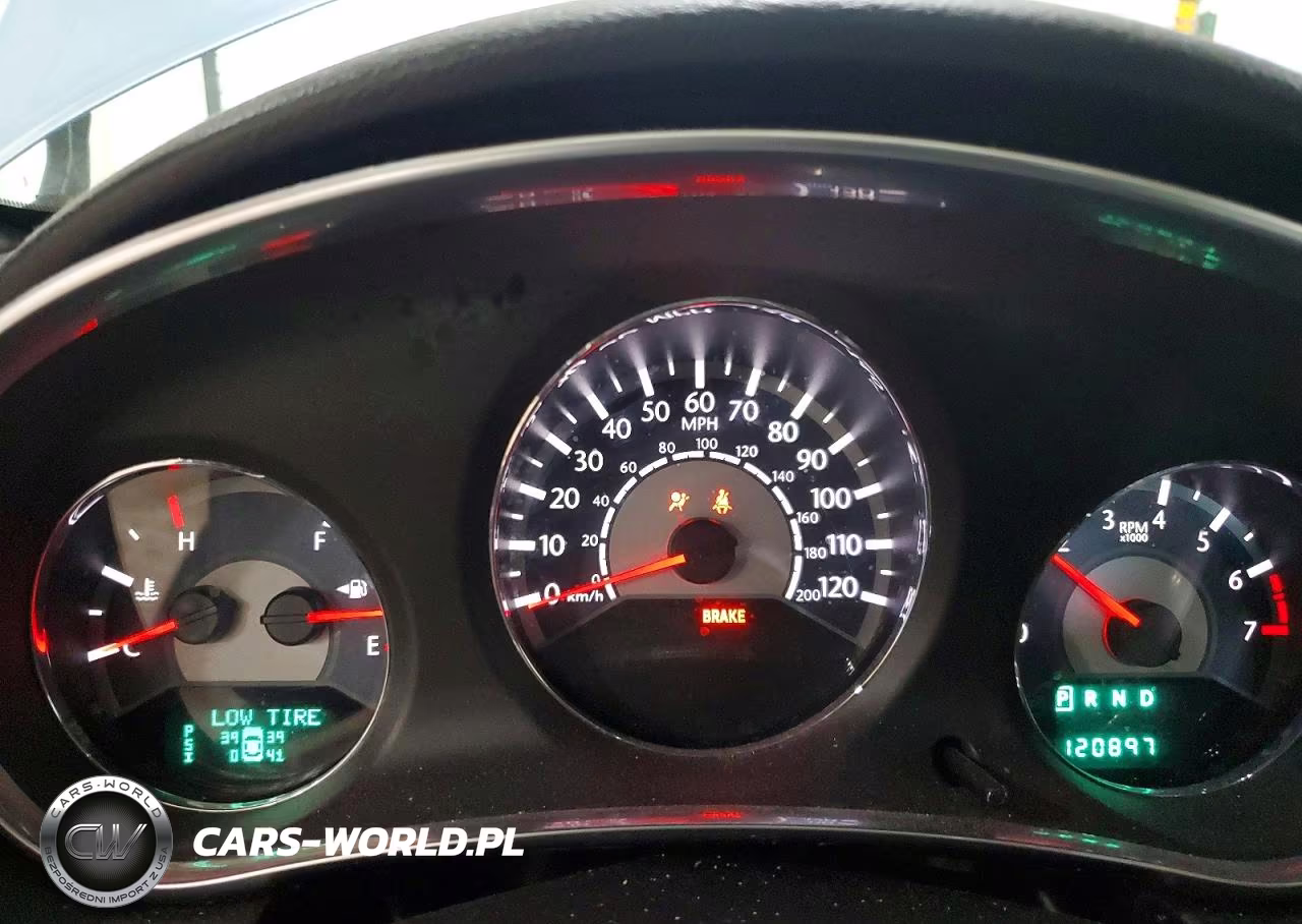 2012 Chrysler 200 Touring VIN:1C3CCBBB6CN144405 - 9
