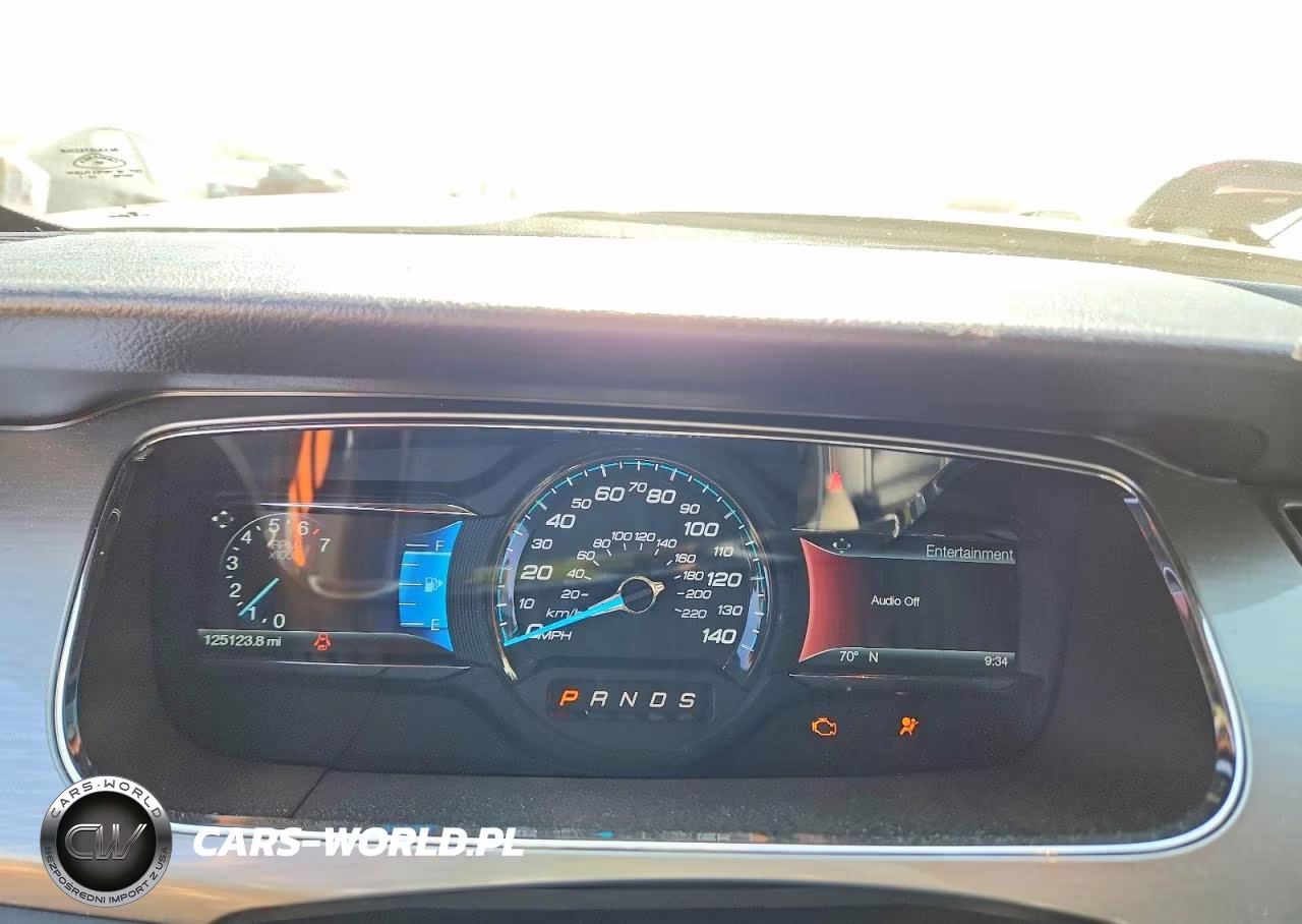 2017 Ford Taurus Sel VIN:1FAHP2H84HG143336 - 9