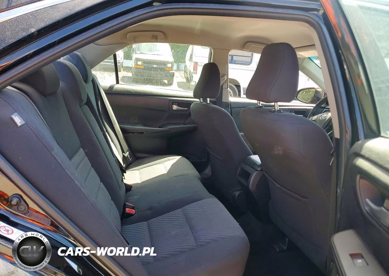 2017 Toyota Camry Le VIN:4T1BF1FK0HU769930 - 10