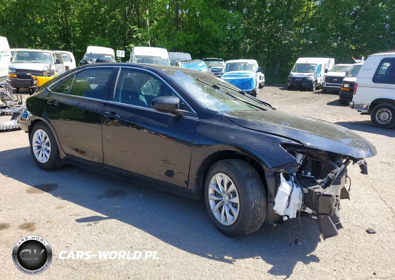 2017 Toyota Camry Le VIN:4T1BF1FK0HU769930 - 4