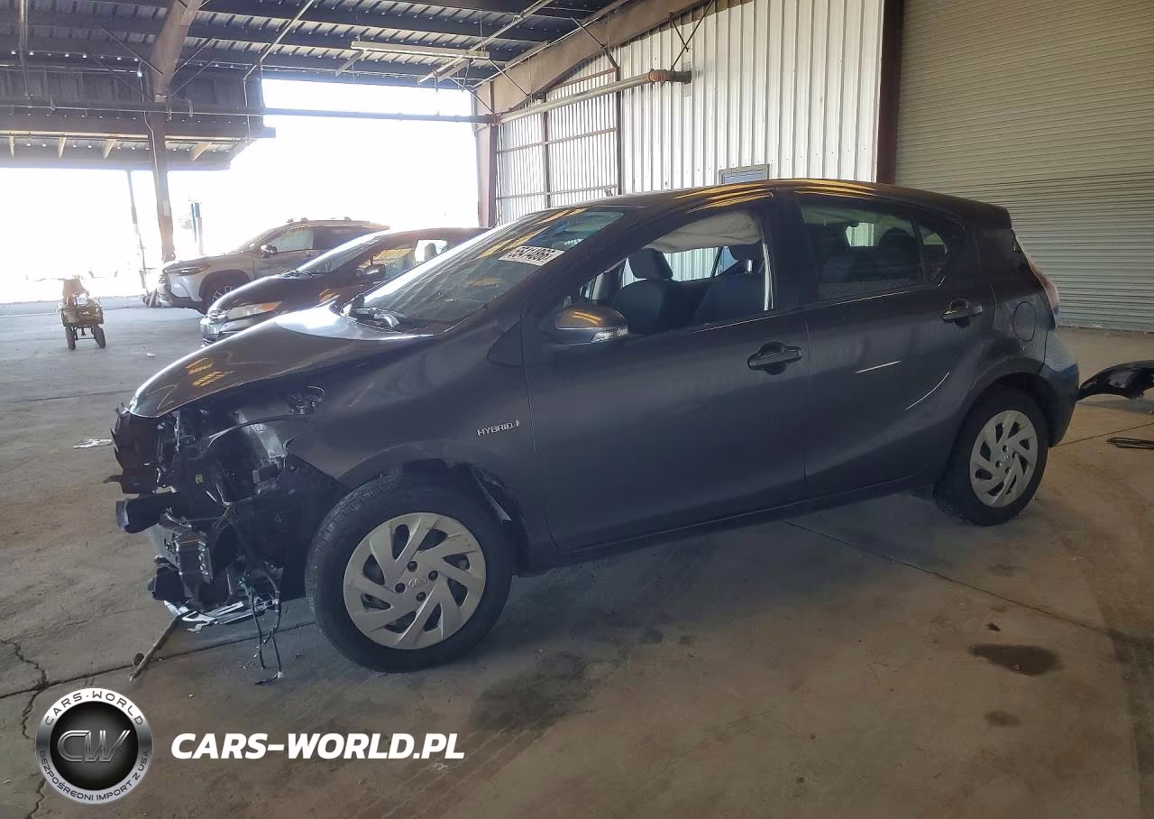2016 Toyota Prius C Two