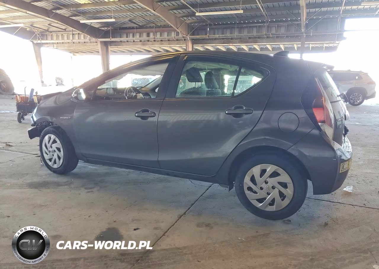 2016 Toyota Prius C Two VIN:JTDKDTB39G1590726 - 2