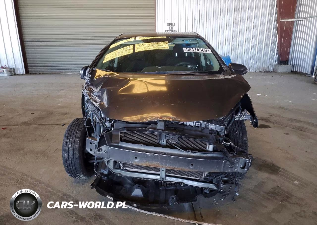 2016 Toyota Prius C Two VIN:JTDKDTB39G1590726 - 5
