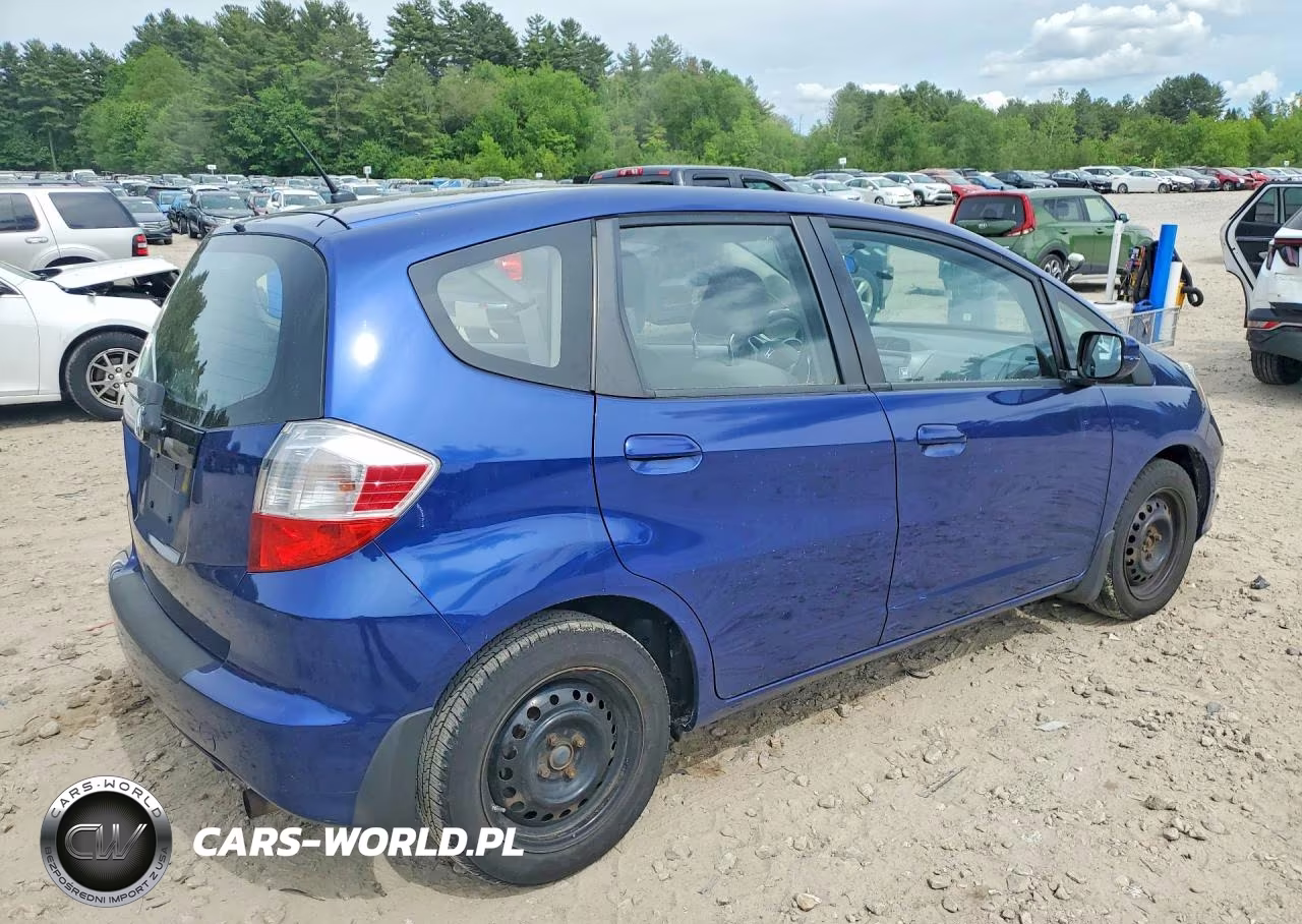 2012 Honda Fit VIN:JHMGE8H38CC014419 - 3