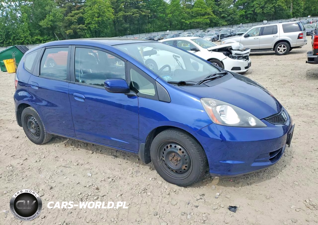 2012 Honda Fit VIN:JHMGE8H38CC014419 - 4