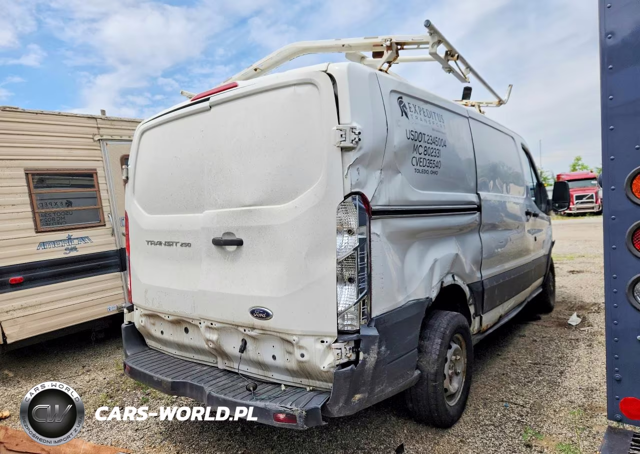 2015 Ford Transit 250 Delivery Van VIN:1FTNR1YM9FKB14066 - 3