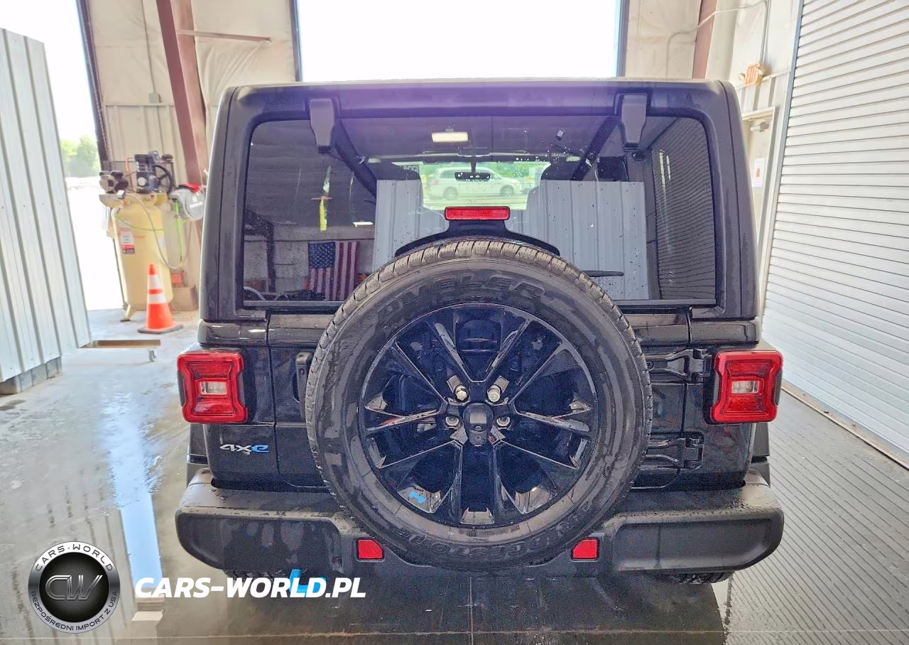 2023 Jeep Wrangler Sahara 4Xe VIN:1C4JJXP64PW556775 - 6