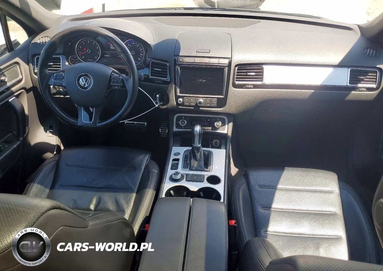 2017 Volkswagen Touareg Wolfsburg VIN:WVGRF7BP8HD003284 - 8