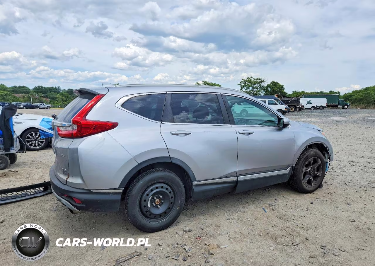 2018 Honda Cr-V Touring VIN:7FARW2H99JE042050 - 3